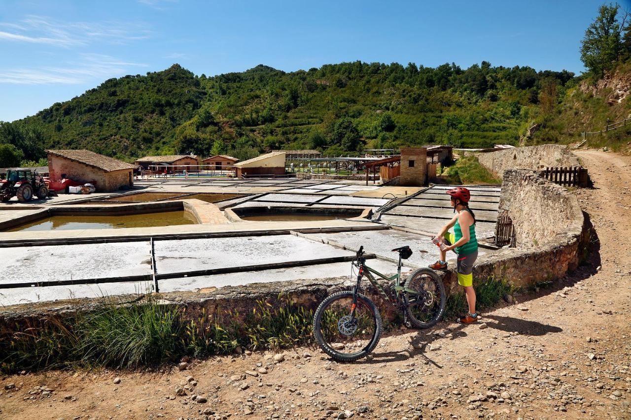 Albergue Sierra De Arbe Naval 外观 照片
